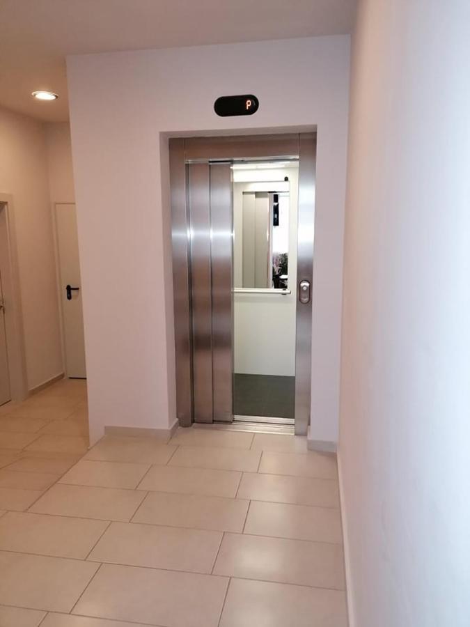 Astoria Aparthotel Hisarya Exterior photo