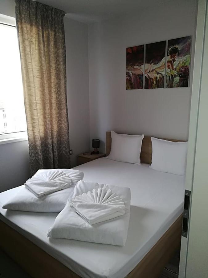 Astoria Aparthotel Hisarya Exterior photo